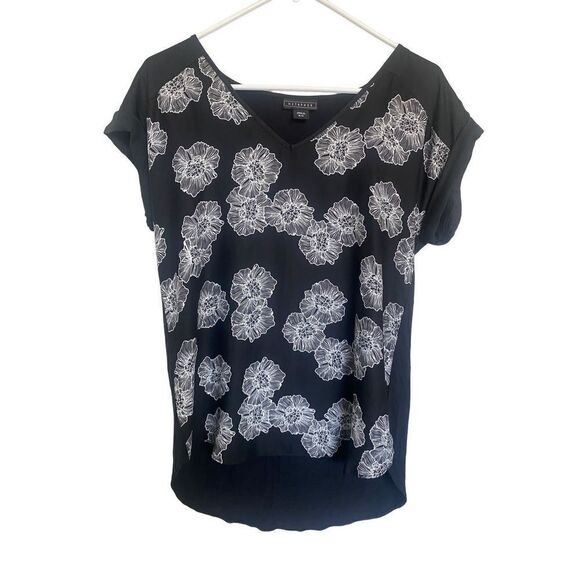 Methaphor Black Tee Shirt Blouse with White Floral Front - Picture 1 of 6